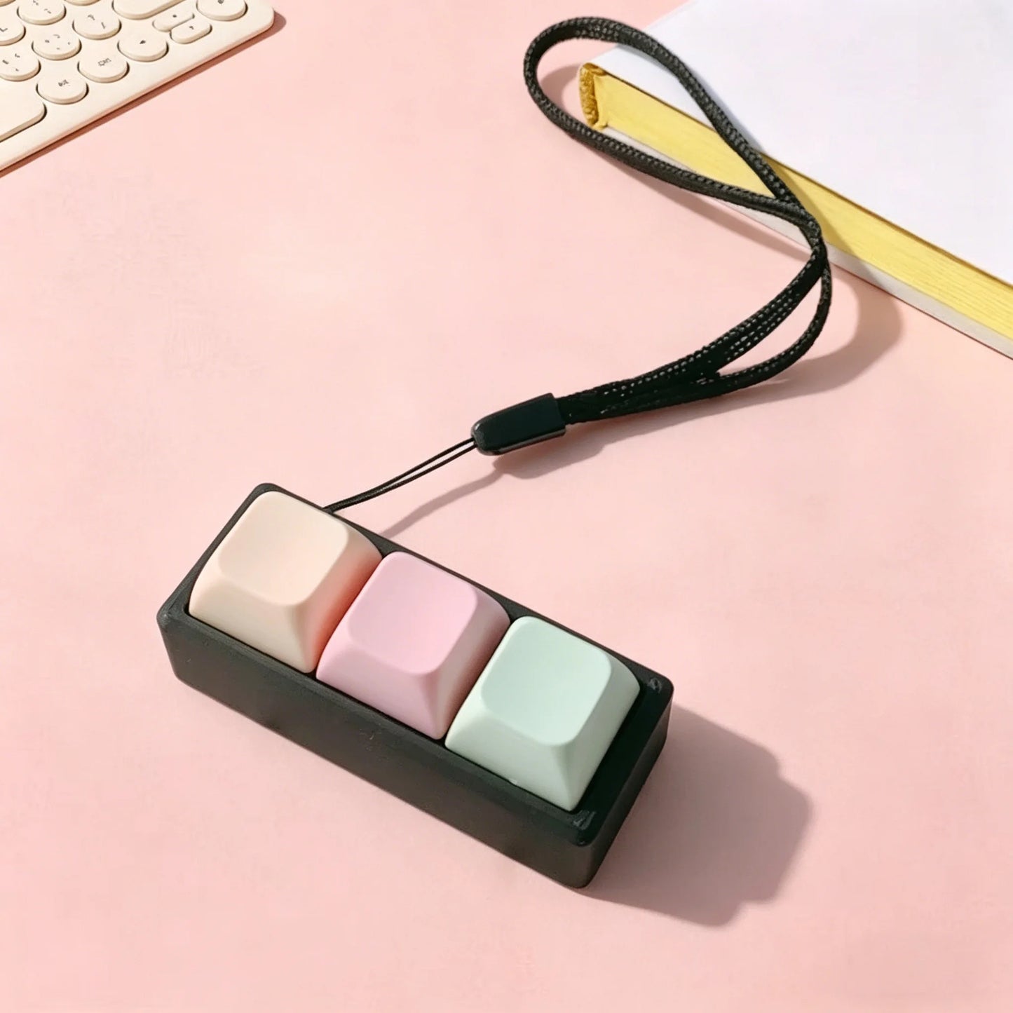 Clicky 9-Key Keyboard Keychain Pastel Fidget Key Ring Mechanical Switch Bag Charm for Gamers Office Desk Anxiety Relief Gift